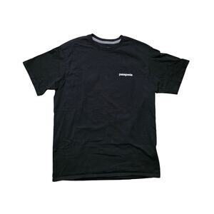 Patagonia P-6 Logo Responsibili-Tee Men’s XS Recycled Logo Tee